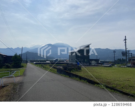 南魚沼市　村尾　道 128659468
