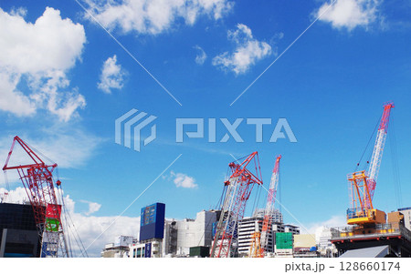 渋谷駅前風景 渋谷 都市開発 工事中 ビル群 再開発 128660174