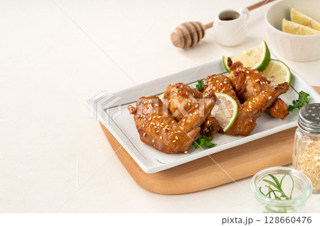 手羽先 手羽 鶏 128660476