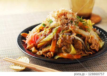 焼きそば 128660757