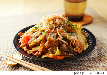 焼きそば 128660771