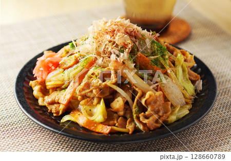 焼きそば 128660789