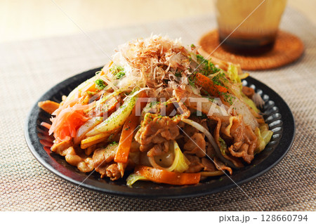 焼きそば 128660794