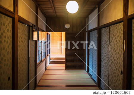 Japanese building interior of Manshuin Monzeki temple, Kyoto Japanese building interior of Manshuin Monzeki temple, Kyoto 128661662