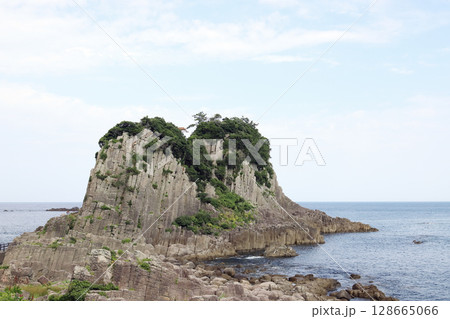 鉾島（福井県 福井市 越前海岸） 128665066