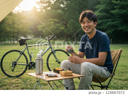 キャンプ 128667072