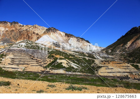 恵山火口原の風景_北海道 恵山火口原の風景_北海道 128675663