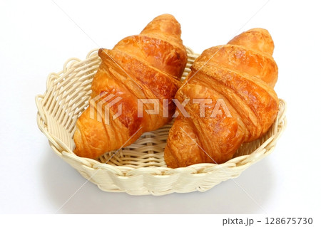 クロワッサン（2個） 128675730