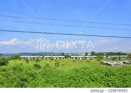 JR北海道、根室本線の白糠駅から釧路駅までの車窓風景 128676091