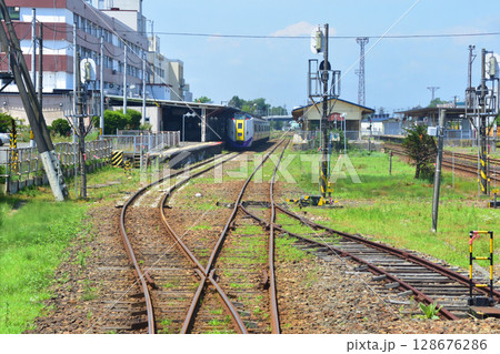 JR北海道、根室本線の釧路駅から上尾幌駅までの車窓風景 128676286