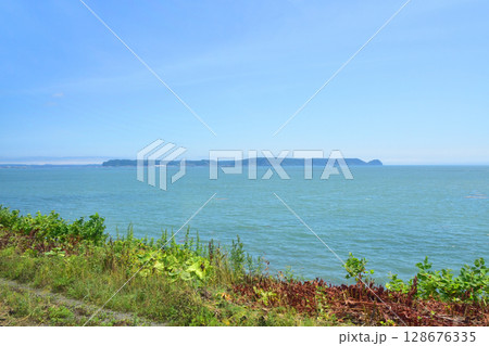 JR北海道、根室本線の上尾幌駅から厚岸駅までの車窓風景 128676335