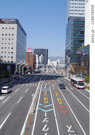 広島二葉通りの景色 128676600
