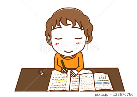 （上半身正面）一生懸命笑顔で楽しく勉強がはかどる白人少年 128676766