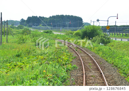 JR北海道、根室本線の落石駅から根室駅までの車窓風景(2023年) 128676845