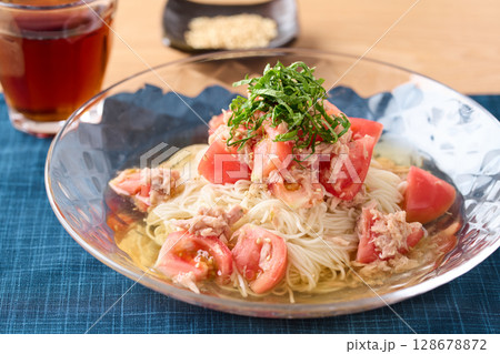 トマトとツナのそうめん 128678872