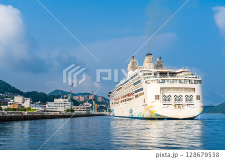 長崎港客船入港（Star Navigator）水辺の森公園【長崎市】 128679538