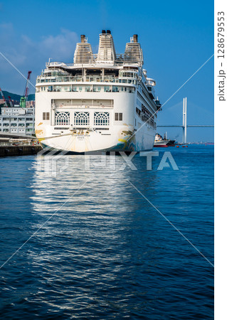 長崎港客船入港（Star Navigator）水辺の森公園【長崎市】 128679553