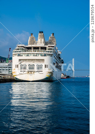 長崎港客船入港(Star Navigator)水辺の森公園【長崎市】 長崎港客船入港(Star Navigator)水辺の森公園【長崎市】 128679554