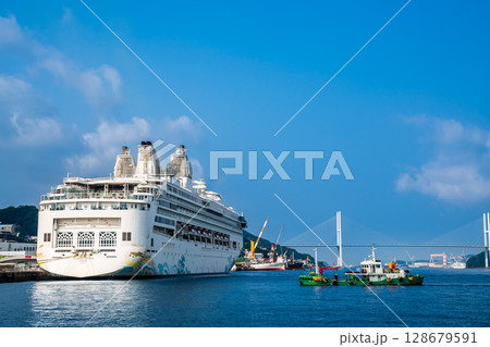 長崎港客船入港（Star Navigator）水辺の森公園【長崎市】 128679591