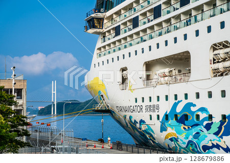 長崎港客船入港（Star Navigator）松ヶ枝埠頭【長崎市】 128679886