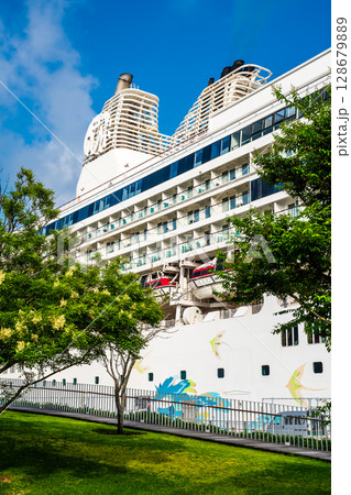 長崎港客船入港（Star Navigator）松ヶ枝埠頭【長崎市】 128679889