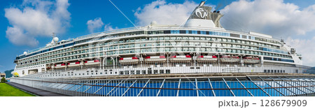 長崎港客船入港（Star Navigator）松ヶ枝埠頭　パノラマ【長崎市】 128679909