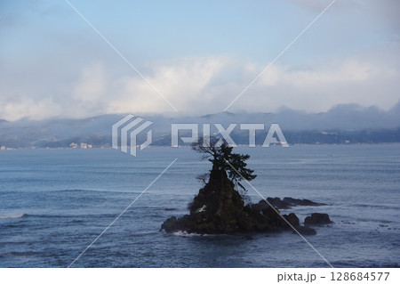 雨晴海岸 女岩 雨晴海岸 女岩 128684577