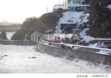 雨晴海岸 氷見線 キハ40 雨晴海岸 氷見線 キハ40 128685137