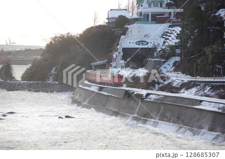 雨晴海岸 氷見線 キハ40 雨晴海岸 氷見線 キハ40 128685307