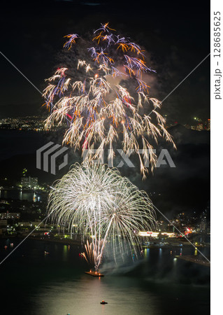 呉海上花火大会2025中盤5 呉海上花火大会2025中盤5 128685625
