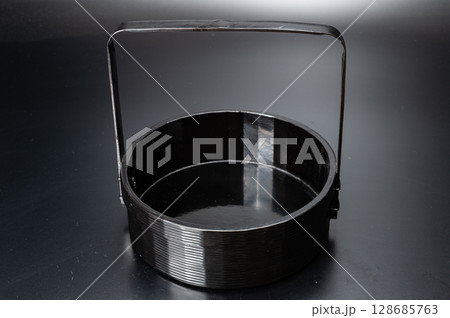 一閑塗の莨盆|茶事を演出する雅な漆塗りの道具 一閑塗の莨盆|茶事を演出する雅な漆塗りの道具 128685763