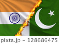 インドとパキスタンの国旗 128686475