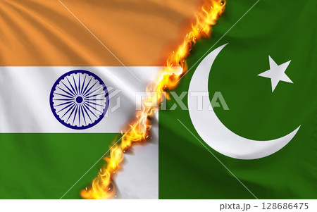 インドとパキスタンの国旗 128686475