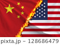 中国とアメリカの国旗 128686479