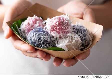 Thai coconut ball (Khanom Tom), Traditional Thai dessert Thai coconut ball (Khanom Tom), Traditional Thai dessert 128689573