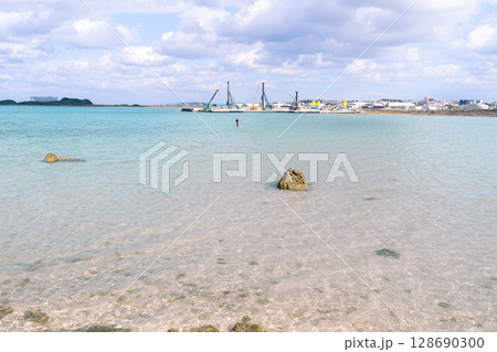 見てるだけで癒される沖縄の海 見てるだけで癒される沖縄の海 128690300