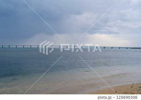 海に抱かれた空港、那覇 128690306