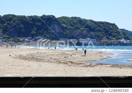 鎌倉海水浴場 材木座海岸 鎌倉海水浴場 材木座海岸 128690580