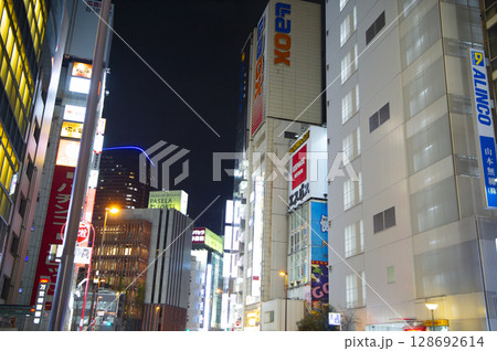 秋葉原の夜景 秋葉原の夜景 128692614