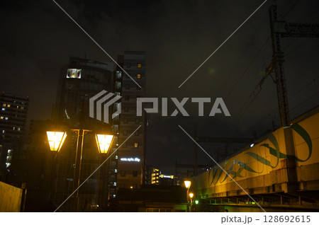 秋葉原の夜景 秋葉原の夜景 128692615