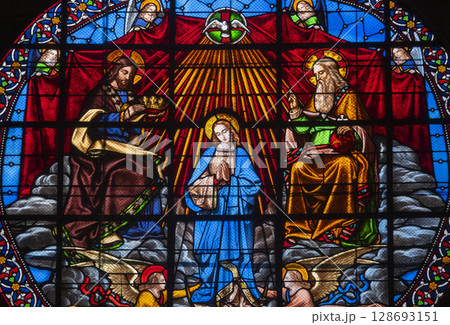 Coronation of Mary 128693151