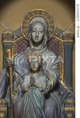 Mary with her mother St. Anne 128693259