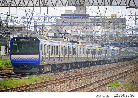 東海道本線 大船-戸塚 JR東日本 E235系1000番台 F-19編成(鎌倉) 東海道本線 大船-戸塚 JR東日本 E235系1000番台 F-19編成(鎌倉) 128698586