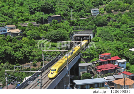 東海道新幹線　小田原－熱海　JR西日本　923形3000番台　T5編成（博多）　ドクターイエロー 128699883