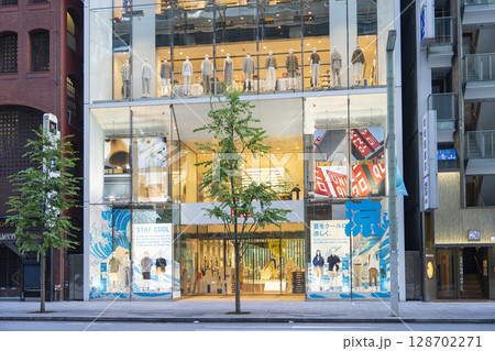 ユニクロ 銀座店 ユニクロ 銀座店 128702271