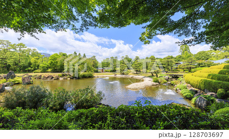 駿河城の夏 128703697