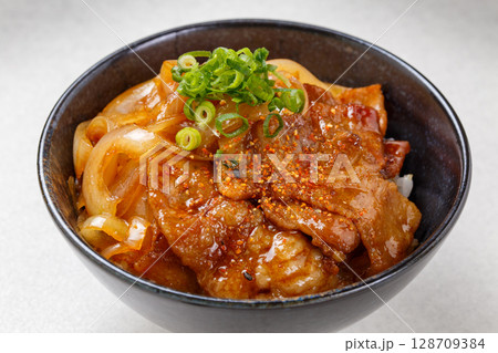 豚丼 128709384