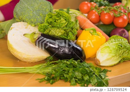 Many healthy colorful vegetables 128709524