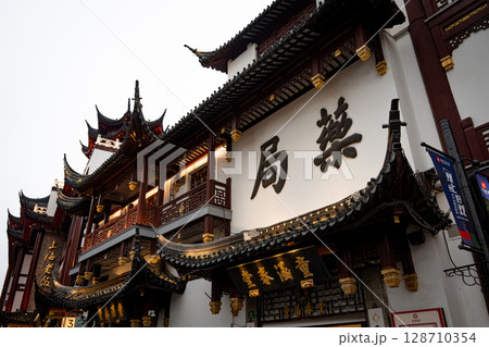 上海豫園の風景 128710354