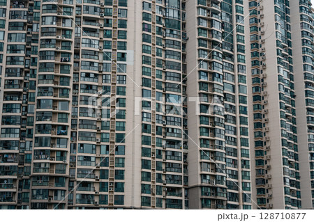 高層ビル群 高層ビル群 128710877